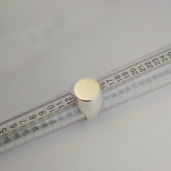 Anello con Iniziale (Lettera Sigla) in Oro bianco - Sigillo Tondo (chevalières) - per Ragazza e Ragazzo - Uomo Donna