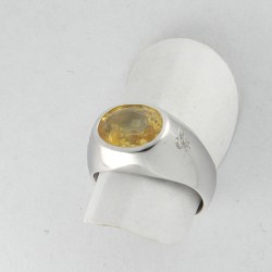 Anello in Oro con Zaffiro Giallo (Corindone Giallo)