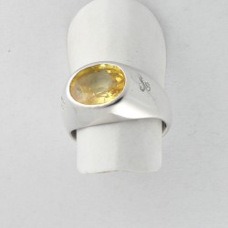 Anello in Oro con Zaffiro Giallo (Corindone Giallo)