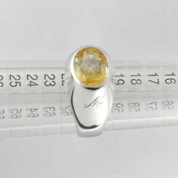 Anello in Oro con Zaffiro Giallo (Corindone Giallo)