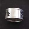 Anello a Fascione in Argento con Simboli Egizi