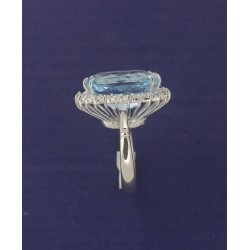 Anello a Cestino in Argento con giro Zirconi e centrale Topazio Azzurro