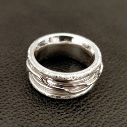 Anello Fascione Imbutito in Argento con fili intrecciati