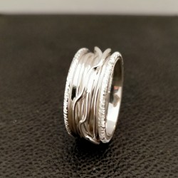 Anello Fascione Imbutito in Argento con fili intrecciati